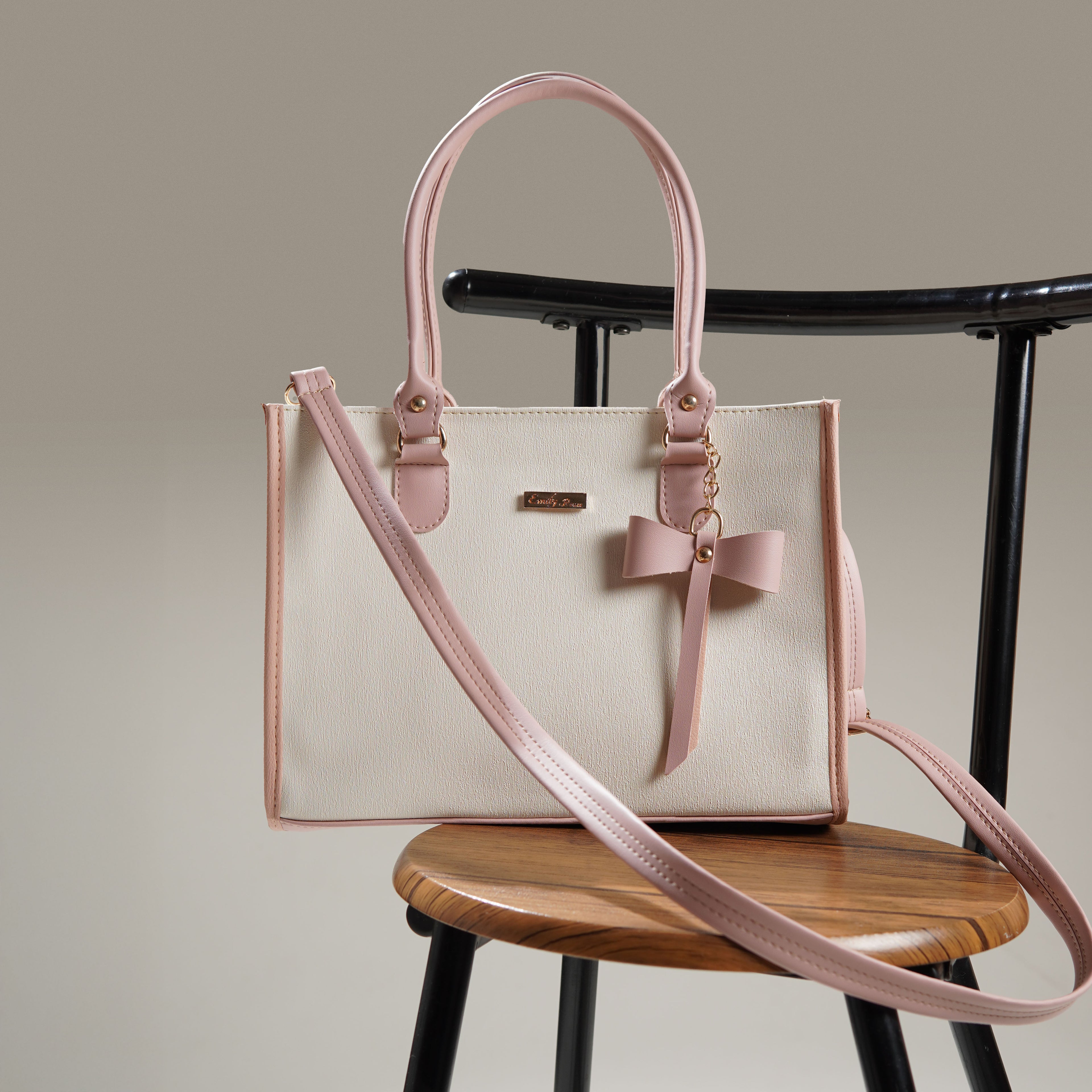 Bolso con espacio para portátil 10 pulgadas y accesorios