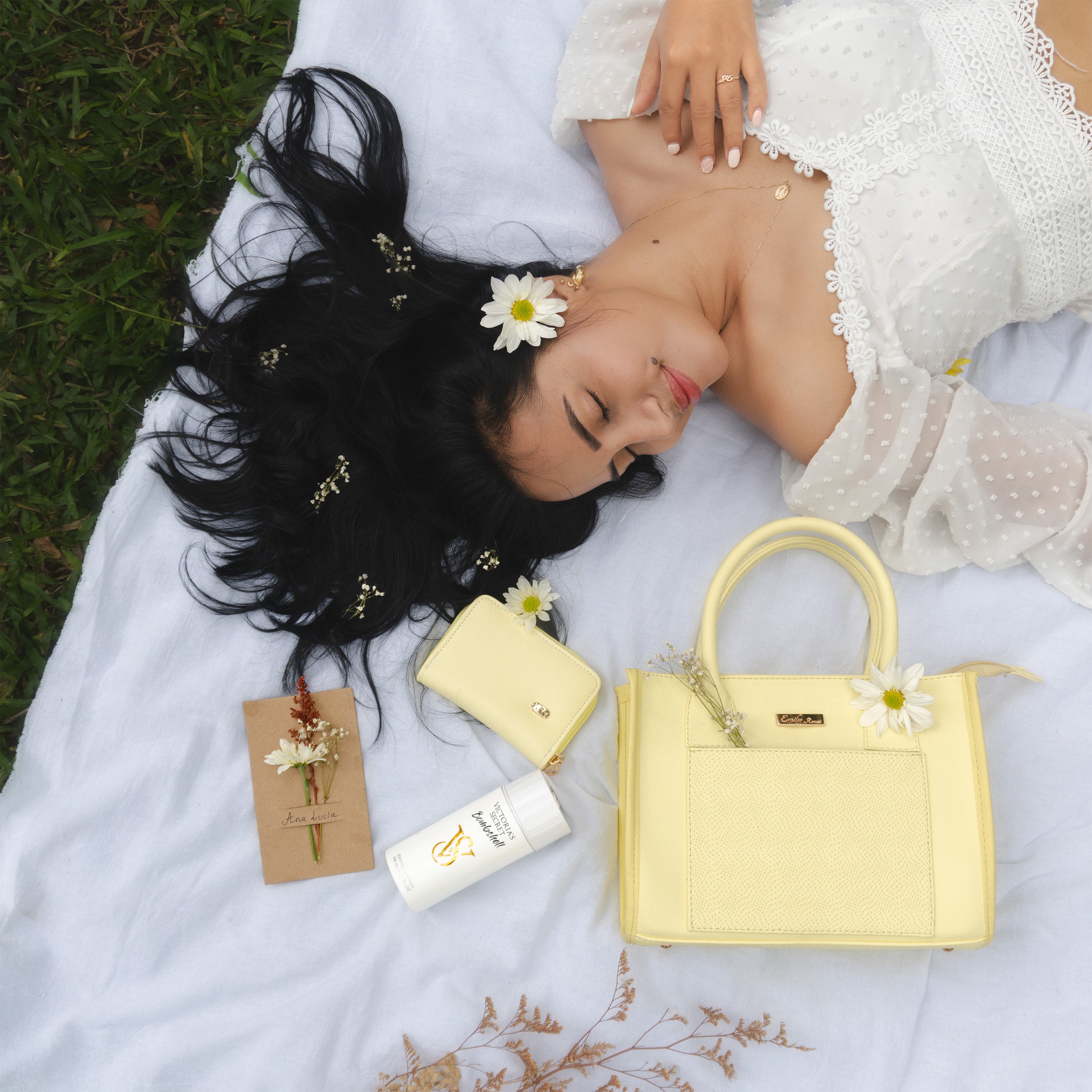 Bolso Mediano con Billetera y Espacio Para Tablet de 12"